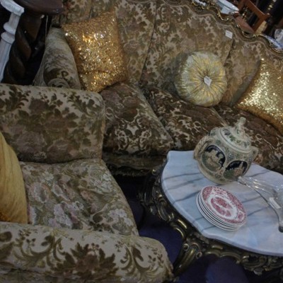 SALLON BAROQUE 5P + TABLE